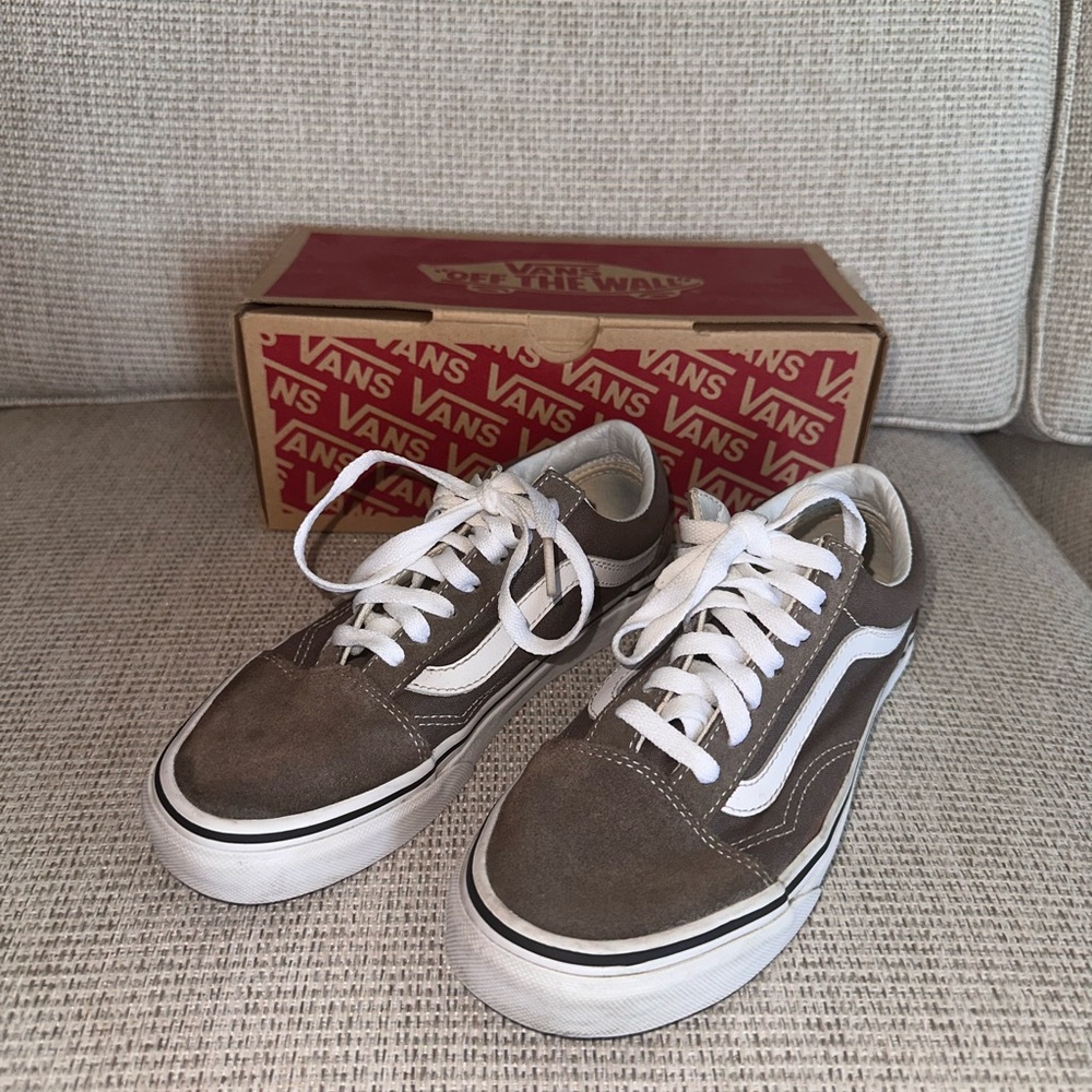 Vans Women's Brown and White Sneakers